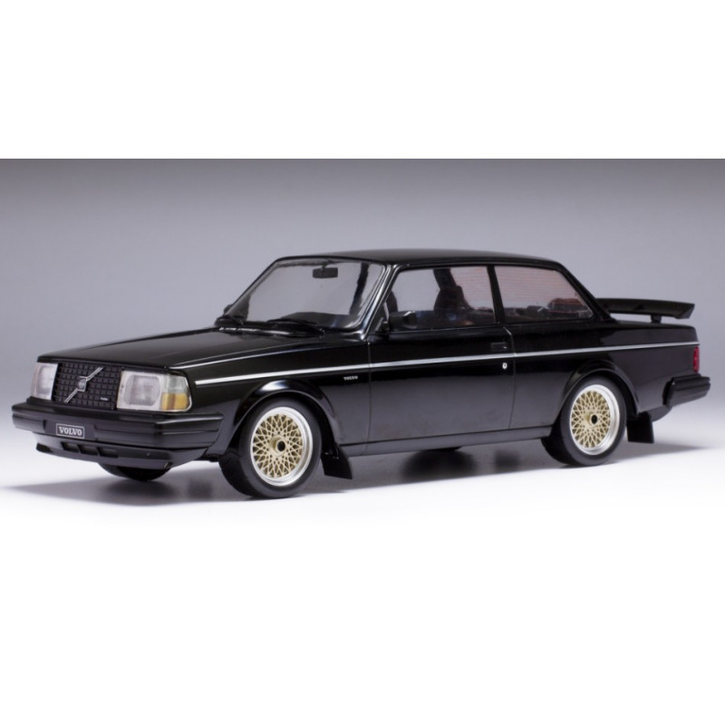 1:18 Ixo Model Volvo 240 Turbo Custom 1986 Nero