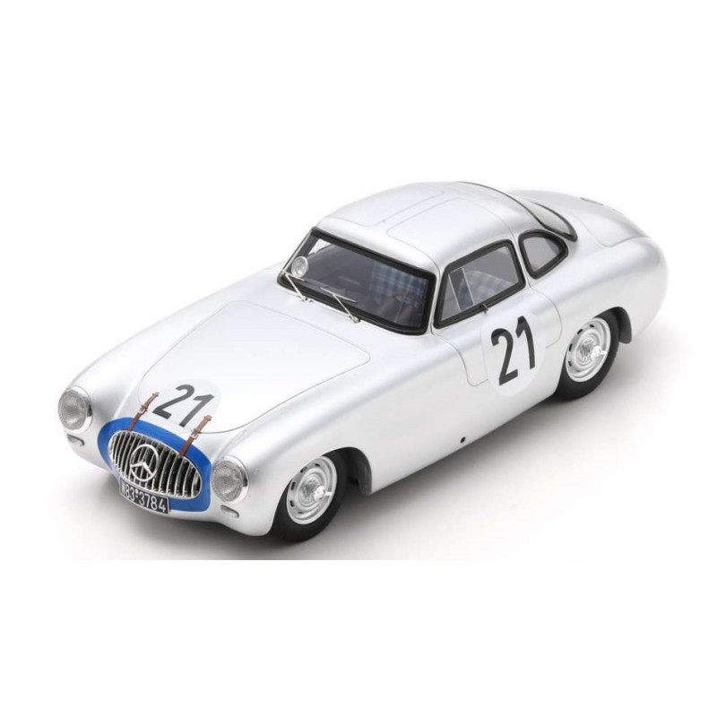 1:18 Spark Mercedes 300 SL N21 Winner LM 1952 H.lang f.riess