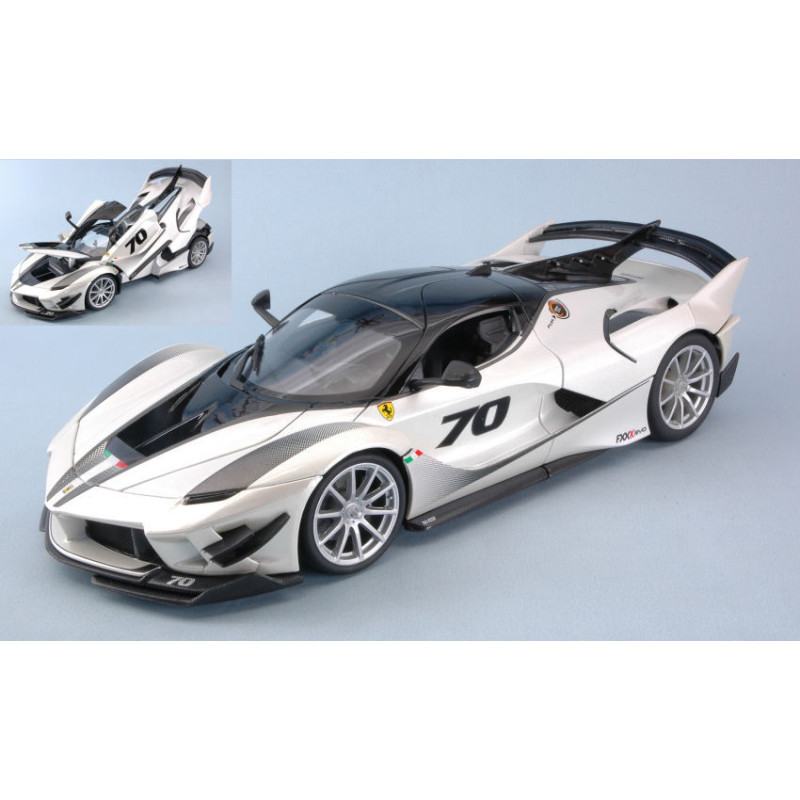 1:18 Burago Ferrari Fxx k EVO N70 Bianco