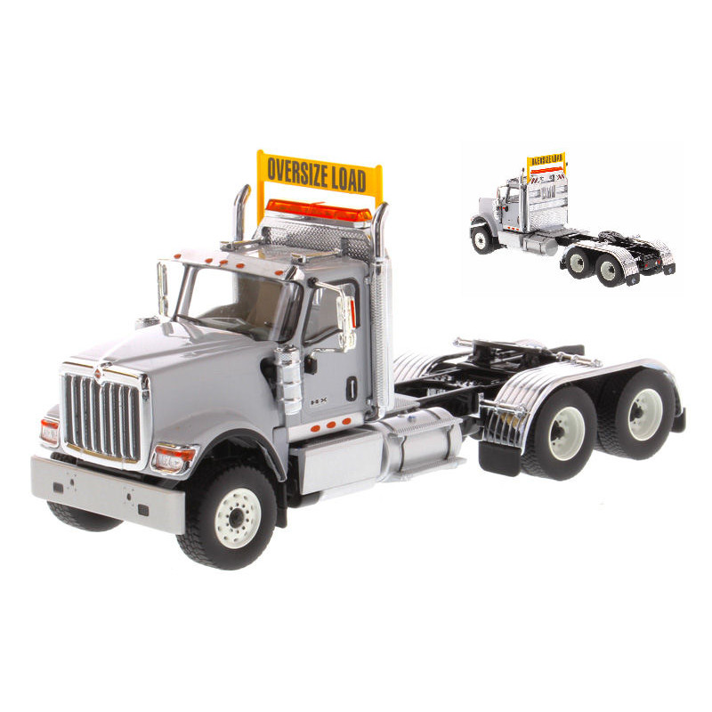 1:50 Diecast Master HX520 Tandem Tractor Grigio