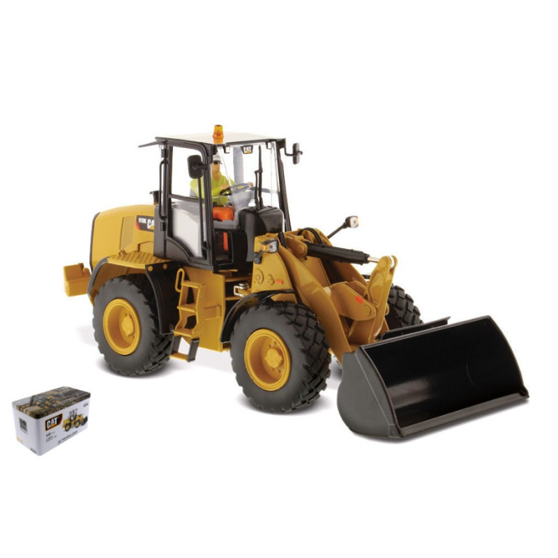 1:32 Diecast Master CAT 910K Wheel Loader