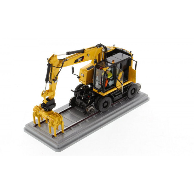 1:50 Diecast Master CAT M323F Railroad Wheeled Excavator