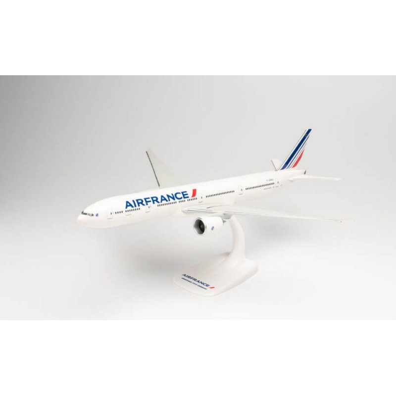 1:200 Herpa AIR France Boeing 777 300ER   2021 Livery – F gsqj “strasbourg”