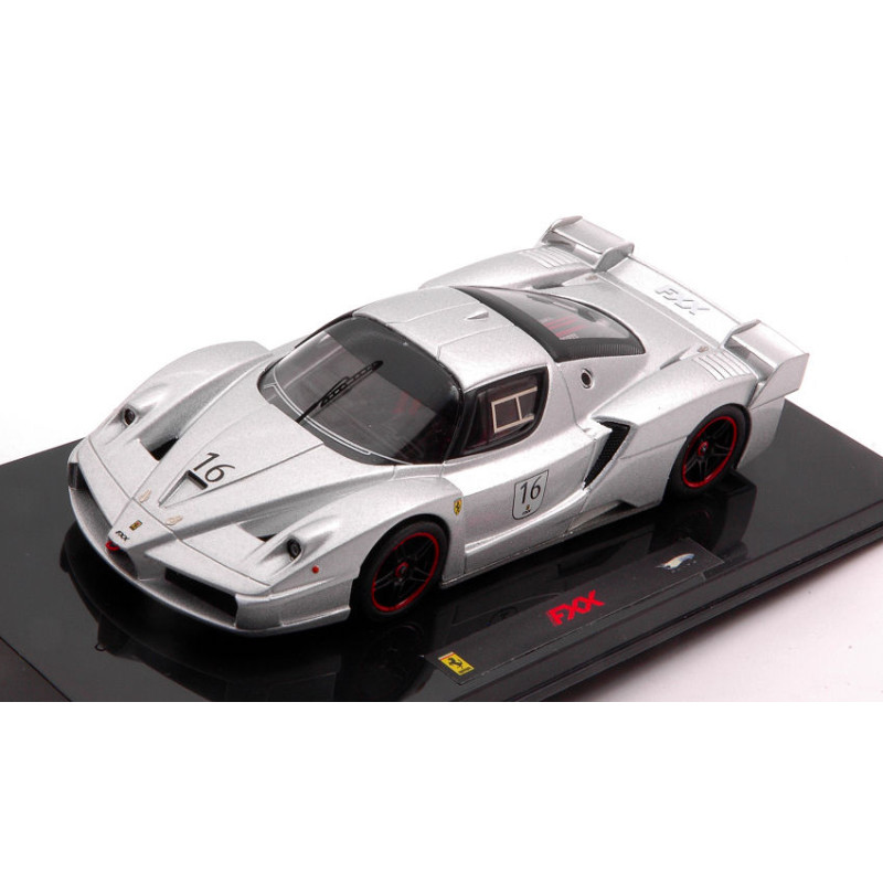 1:43 Hot Wheels Ferrari FXX 2005 N16 Argento