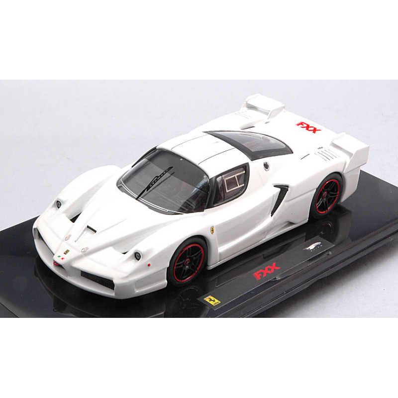 1:43 Hot Wheels Ferrari FXX 2005 Bianco Perla