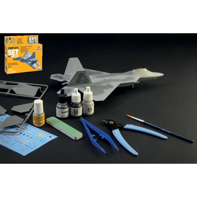 1:72 Italeri F 22 Raptor KIT