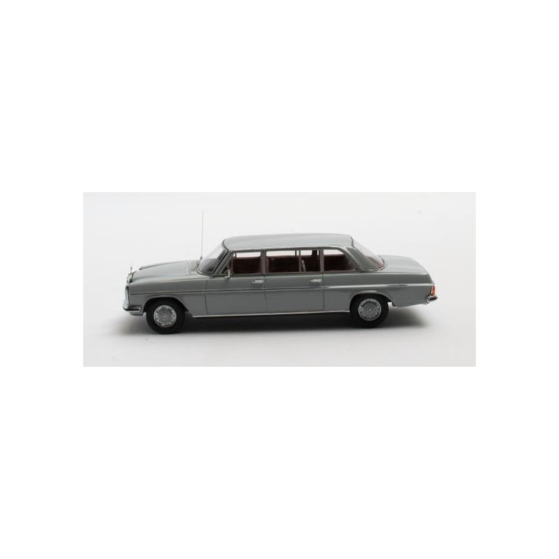 1:43 Matrix Scale Models Mercedes V114 1969 Grigio