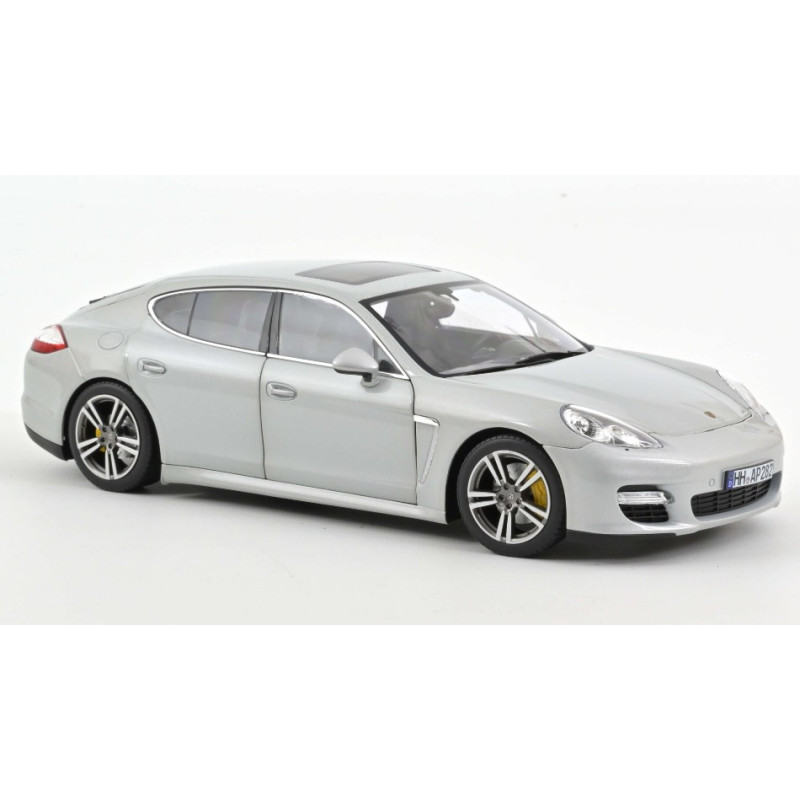 1:18 Norev Porsche Panamera Turbo 2009 Argento