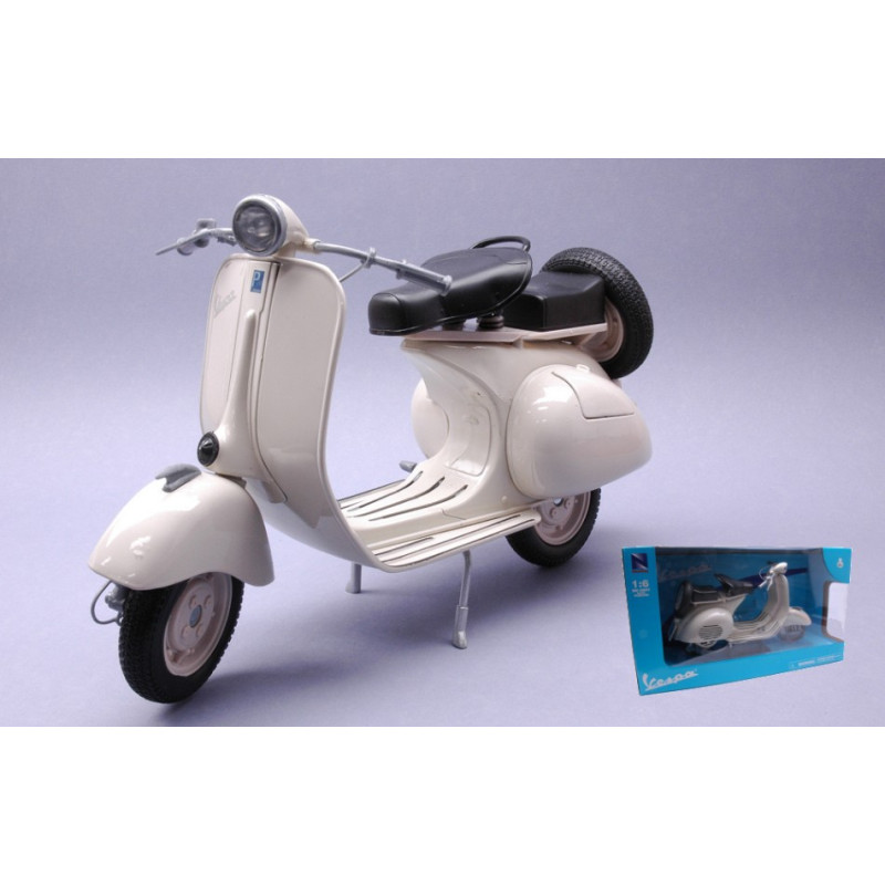 1:6 New Ray Vespa Piaggio 150 VL1T 1963 Avorio