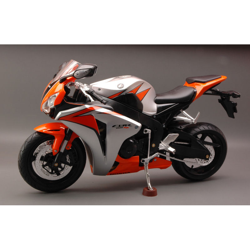 1:6 New Ray Honda CBR 1000 RR 2009