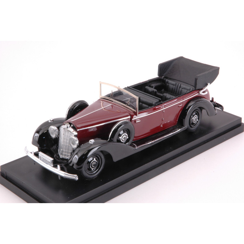 1:43 Rio Mercedes 770 Open Cabrio 1938 Amarant/nero