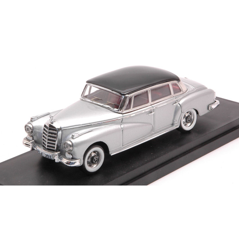 1:43 Rio Mercedes Adenauer 1951 Grigio