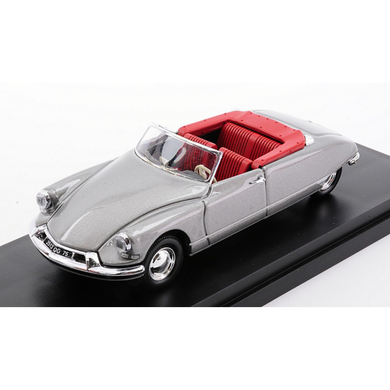 1:43 Rio Citroen DS Cabrio 1961 Argento