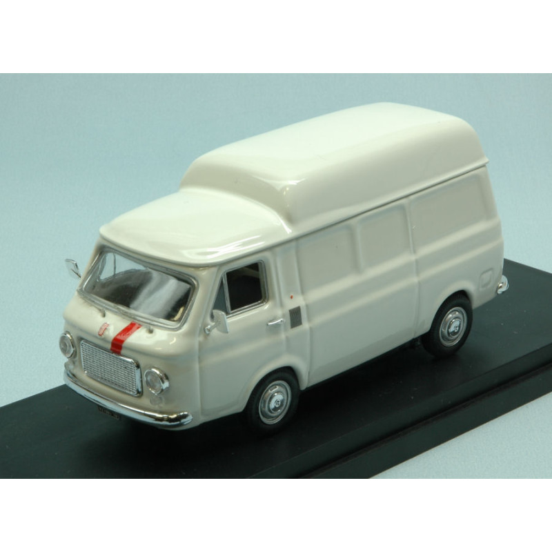 1:43 Rio Fiat 238 Tetto Alto 1970 Bianco