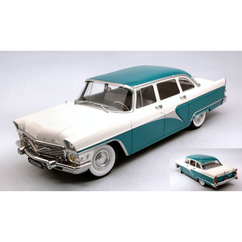 1:18 Triple 9 GAZ 13 Seagull 1959 Turchese/bianco