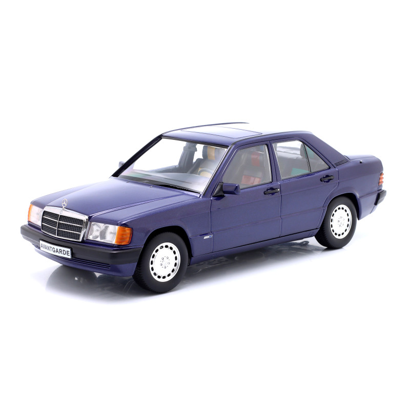 1:18 Triple 9 Mercedes 190E 1.8 Avantgarde W201 1993 Blu