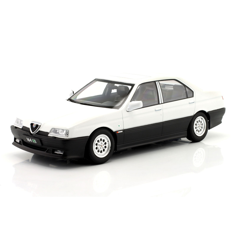 1:18 Triple 9 Alfa Romeo 164 Q4 1994 Bianco/nero Interior