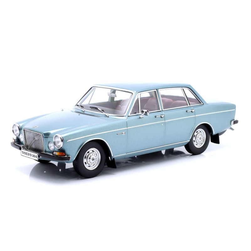 1:18 Triple 9 Volvo 164 1970 Blu Metallizzato