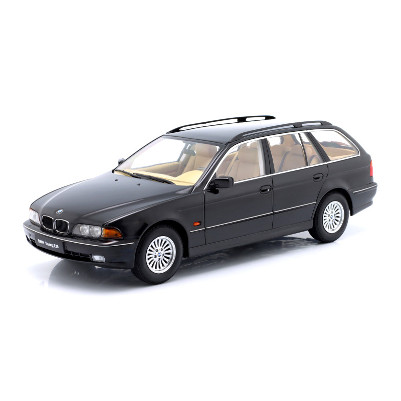 1:18 Triple 9 BMW 5 SERIES Touring E39 1998 Space Nero