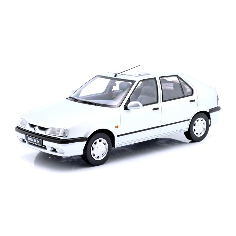 1:18 Triple 9 Renault 19 1994 Argento Metallizzato