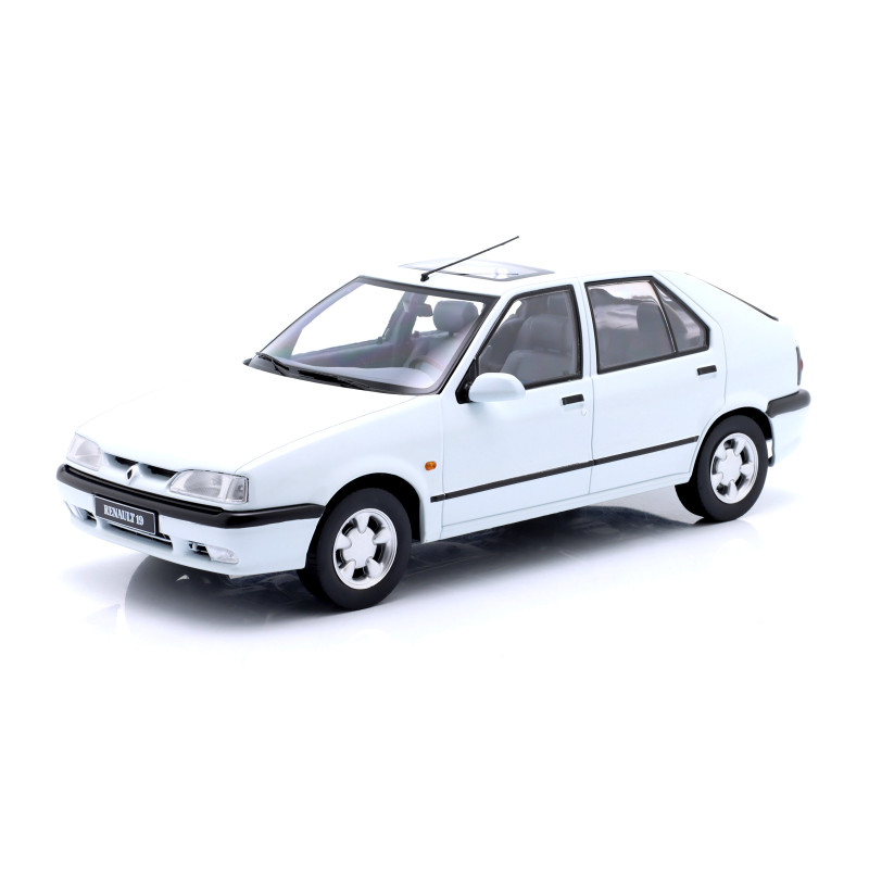 1:18 Triple 9 Renault 19 1994 Bianco