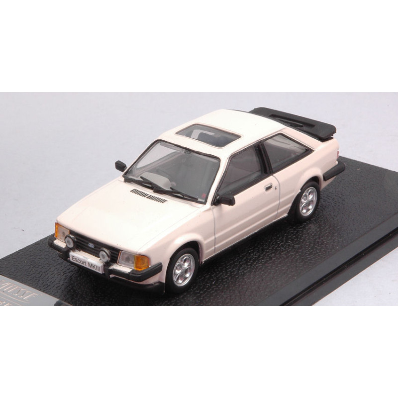 1:43 Triple 9 Ford Escort MK III XR3i 1983 Bianco