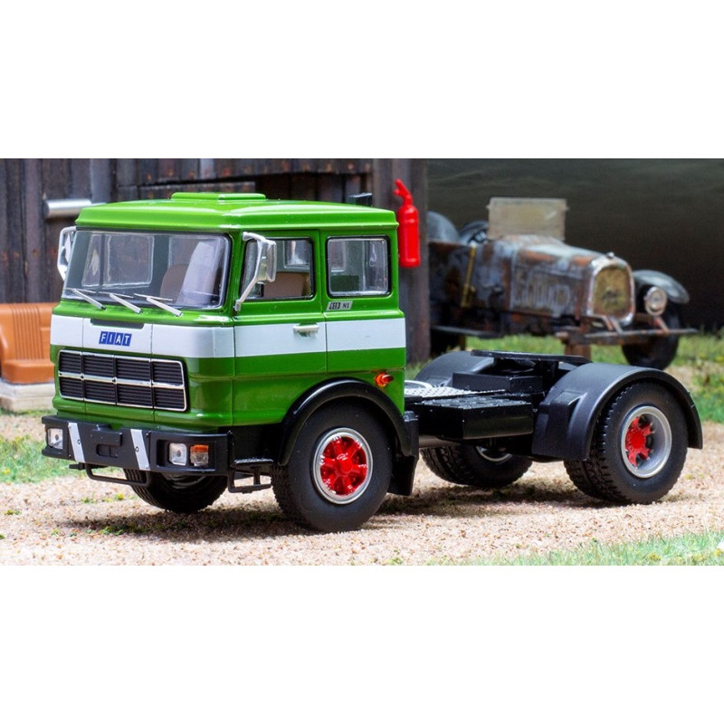 1:43 Ixo Model Fiat 619 N1 1980 Verde/bianco