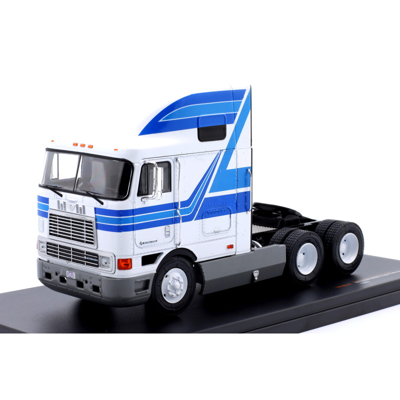 1:43 Ixo Model International Eagle Cabover 1995 Bianco/blu