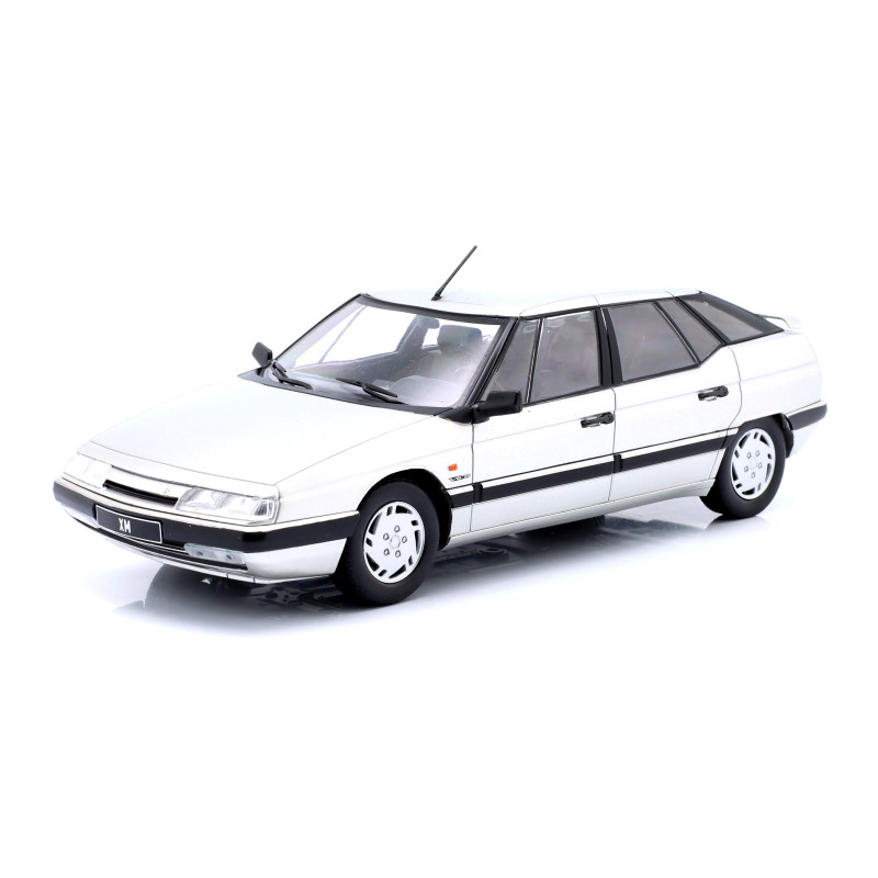 1:24 Whitebox Citroen XM 1989 Argento