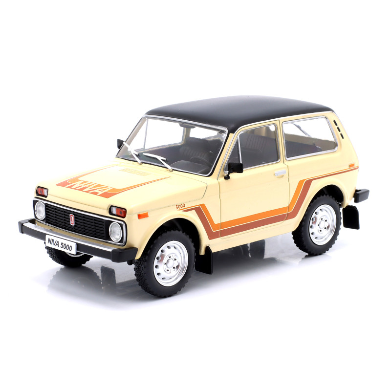 1:24 Whitebox Lada Niva 5000 1980 Beige