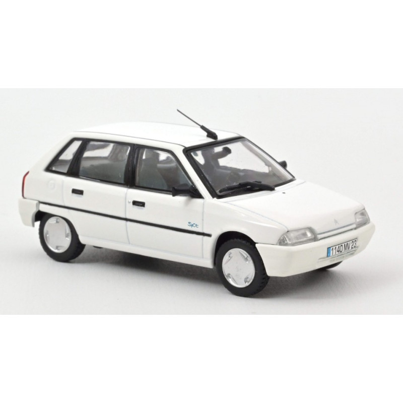 1:43 Norev Citroen AX Spot 1995 Bianco