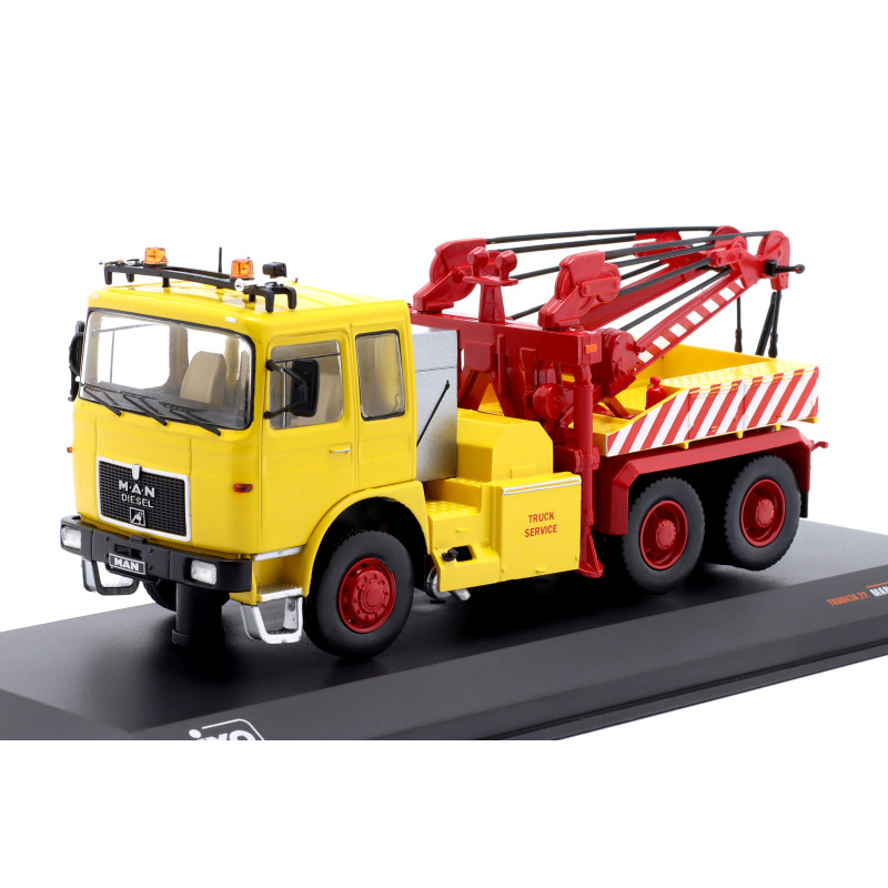 1:43 Ixo Model MAN F 8 26.281 Giallo